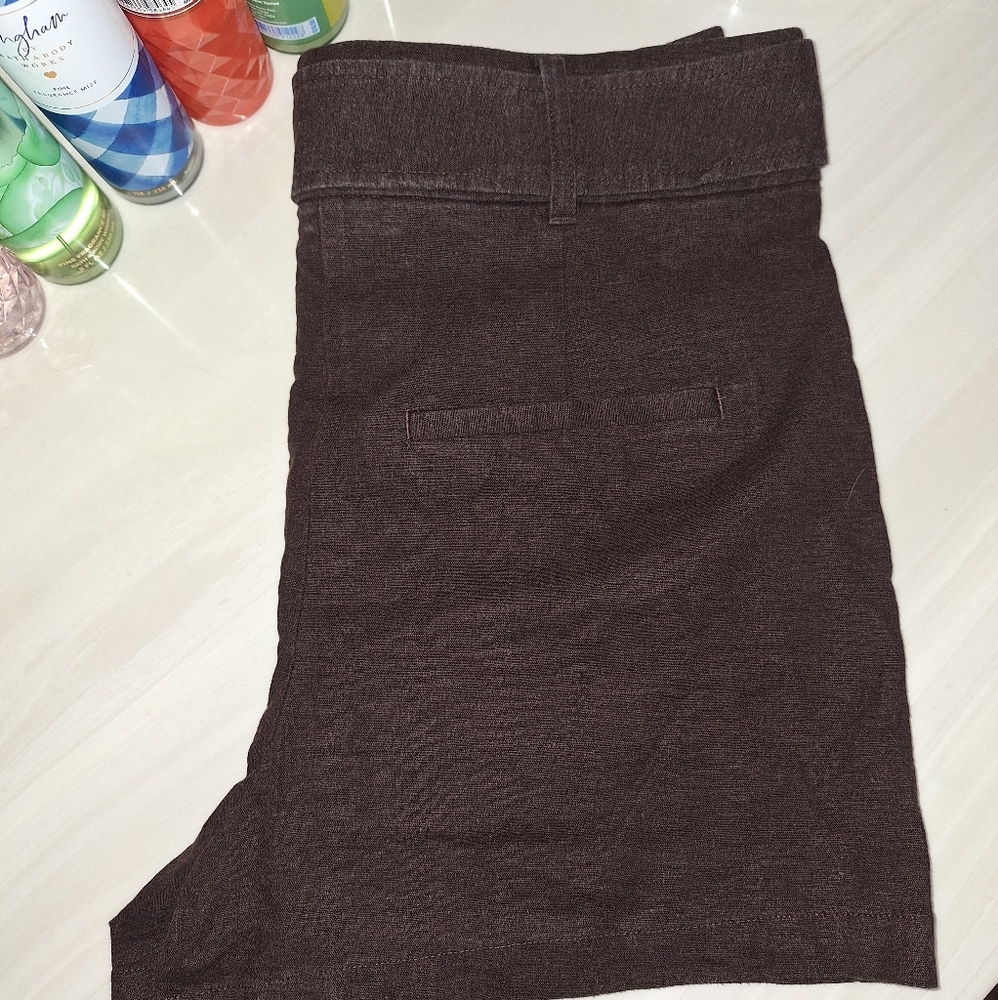 Express Shorts - Picture 6 of 9